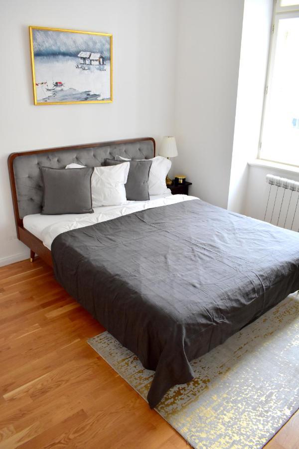 Praha 1 u Muzea Apartment Bagian luar foto