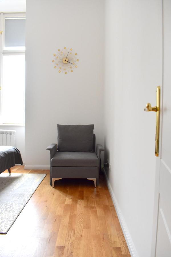 Praha 1 u Muzea Apartment Bagian luar foto