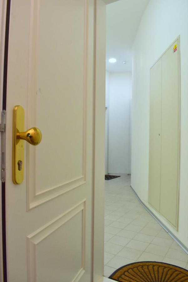 Praha 1 u Muzea Apartment Bagian luar foto